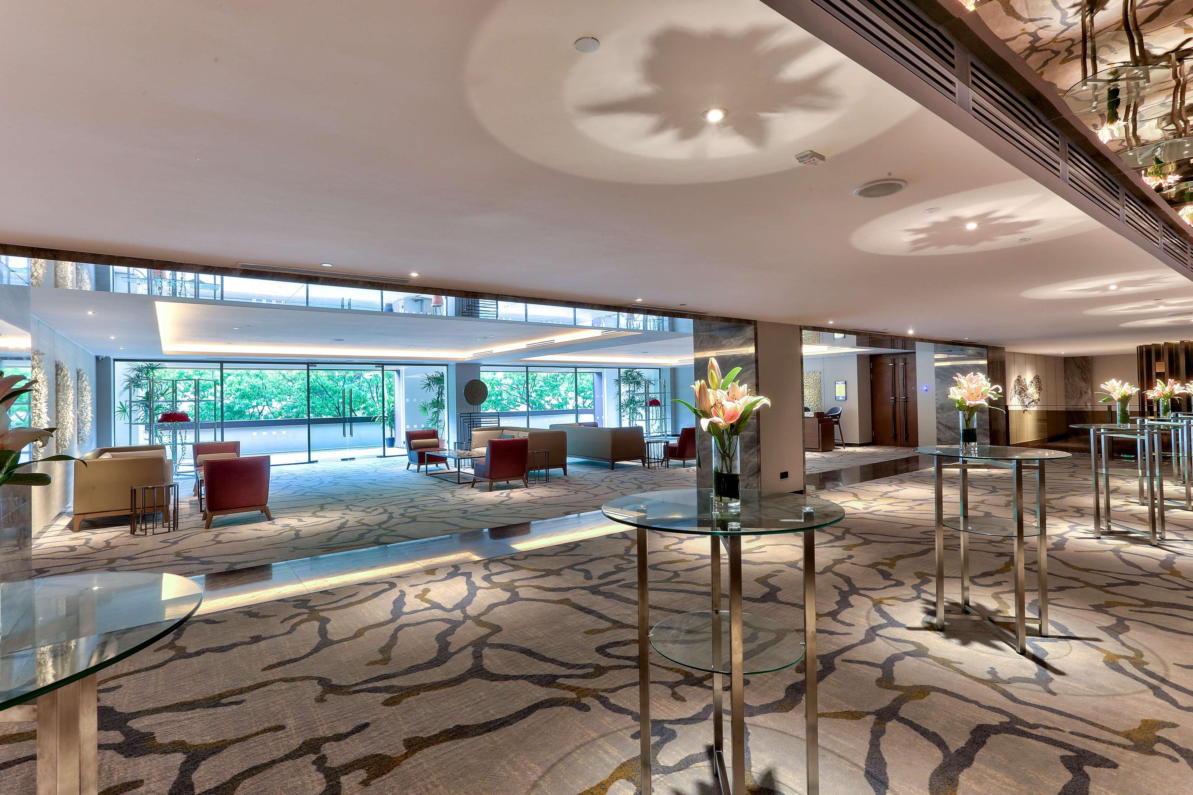 Hotel Hilton Kota Kinabalu Zewnętrze zdjęcie Lobby