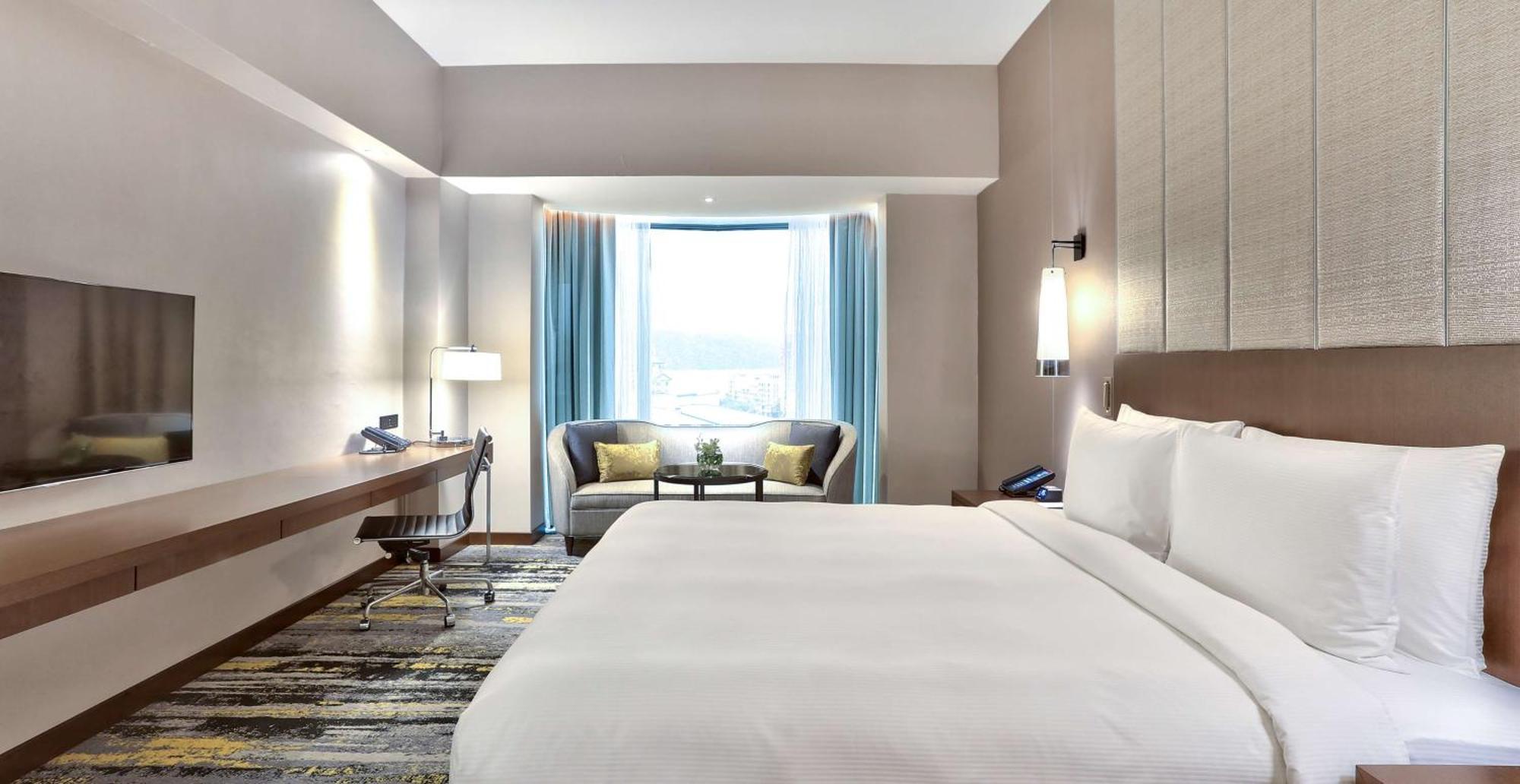 Hotel Hilton Kota Kinabalu Zewnętrze zdjęcie Deluxe Room